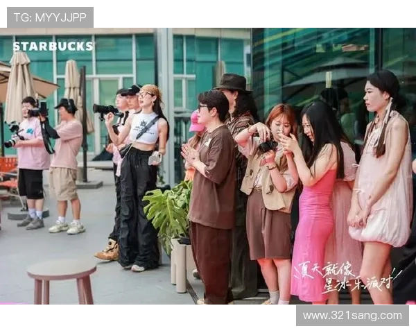 万象城真人秀精彩纷呈引爆现场吸引大量观众关注